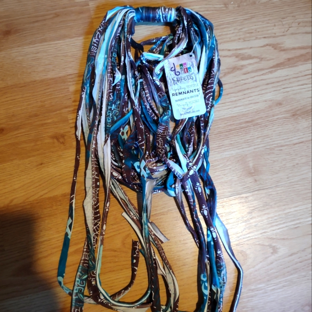 NWT Dona Bella Shreds